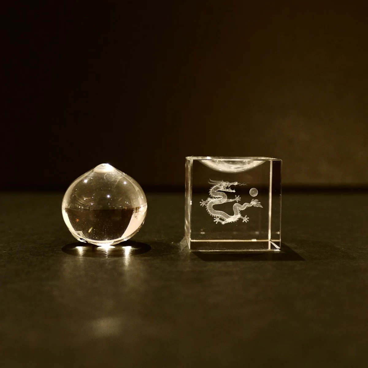 水晶宝珠と龍台座セット(小)